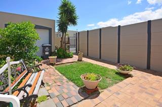 2 Bedroom Property for Sale in Table View Western Cape